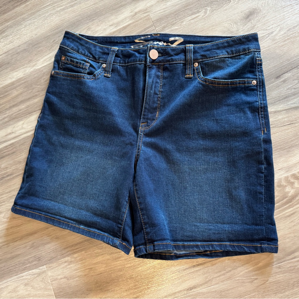 7 FOR ALL MANKIND WEEKEND SHORT